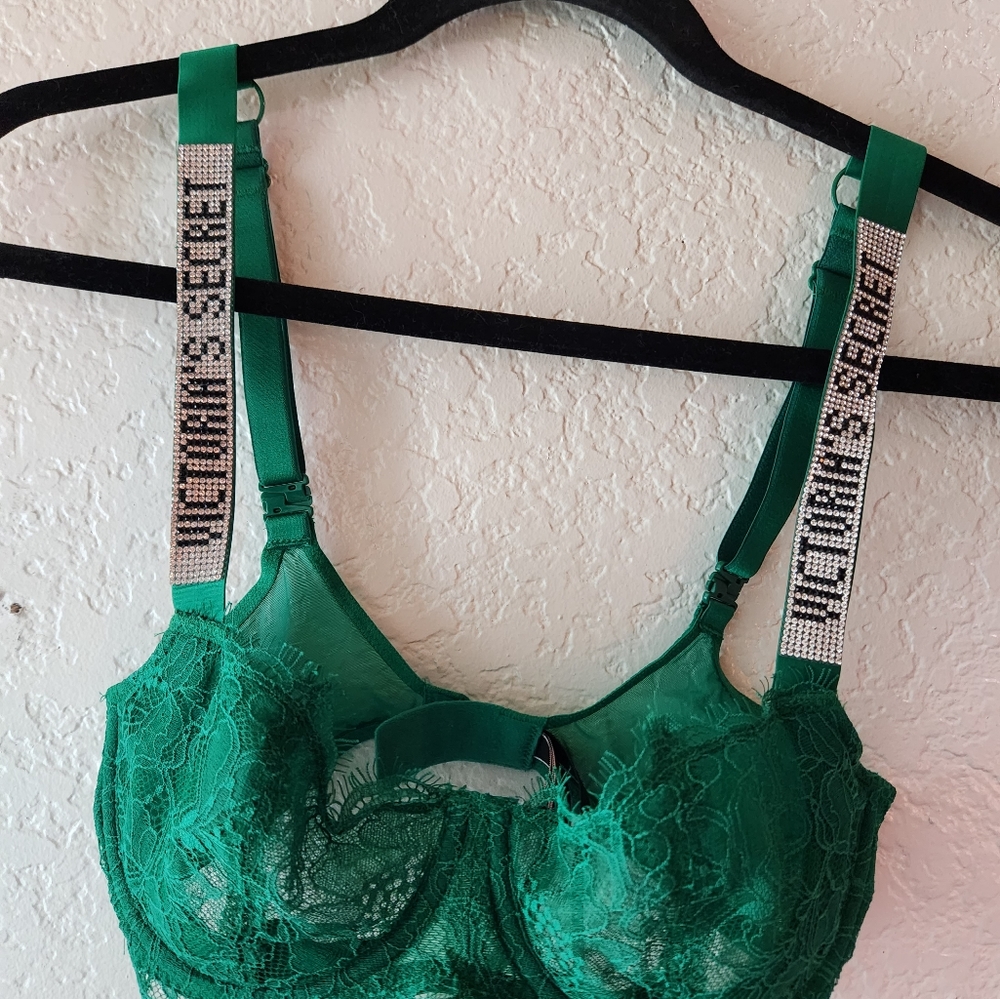 Victoria's Secret Bra 32D Very Sexy Push-Up Green Lace Shine Strap